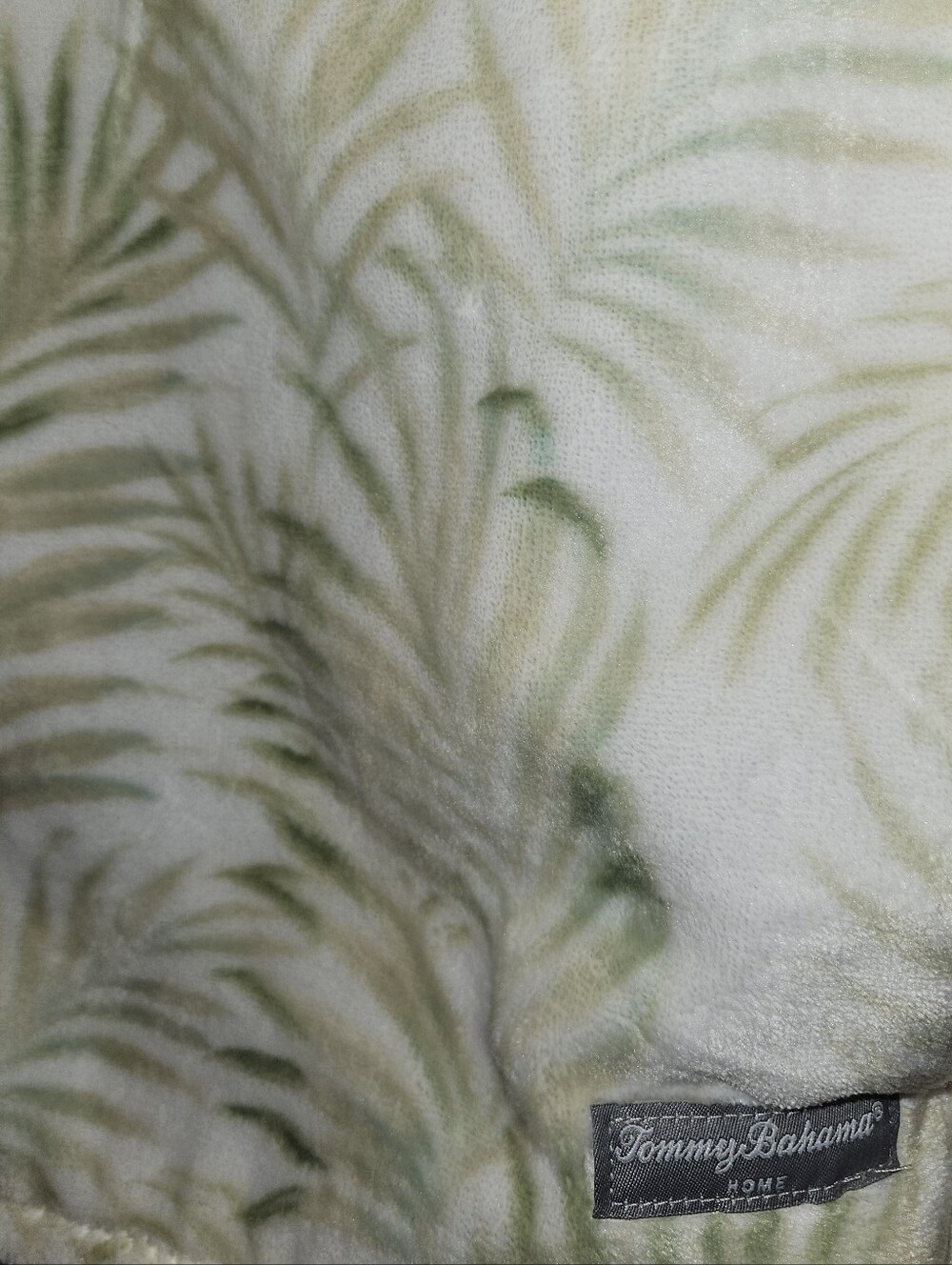 NWT Tommy Bahama Ultra Soft Plush Throw - Picture 8 of 10